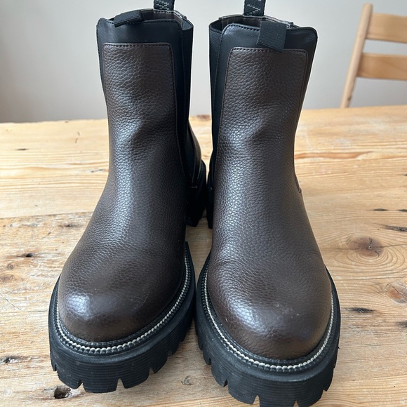 Women’s Matt & Nat Brown Chelsea Boots - Picture 2 of 4